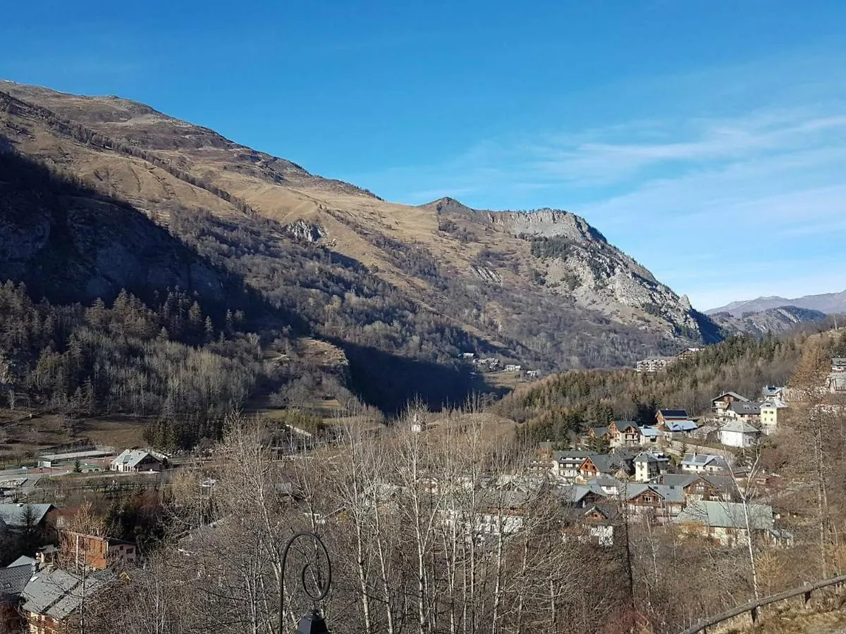 Charmant 3 Pieces Pour 6 Pers. Avec Piscine, Balcon, Parking Souterrain Et Acces Pistes A Valloire - Fr-1-263-490