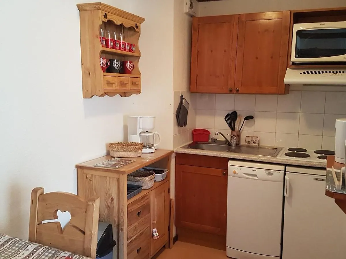 Charmant 3 Pieces Pour 6 Pers. Avec Piscine, Balcon, Parking Souterrain Et Acces Pistes A Valloire - Fr-1-263-490 0*,  Francia